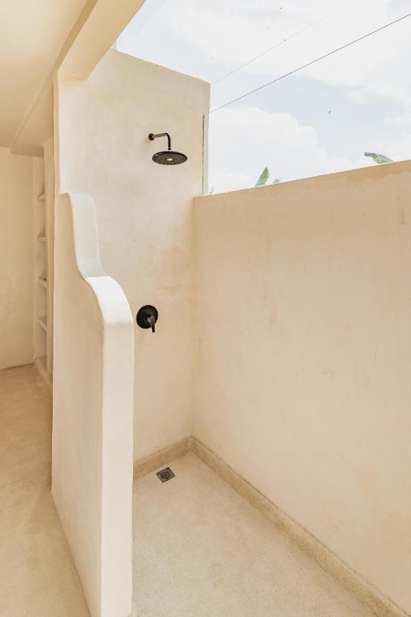 Casa Diola Villa Canggu Exteriör bild